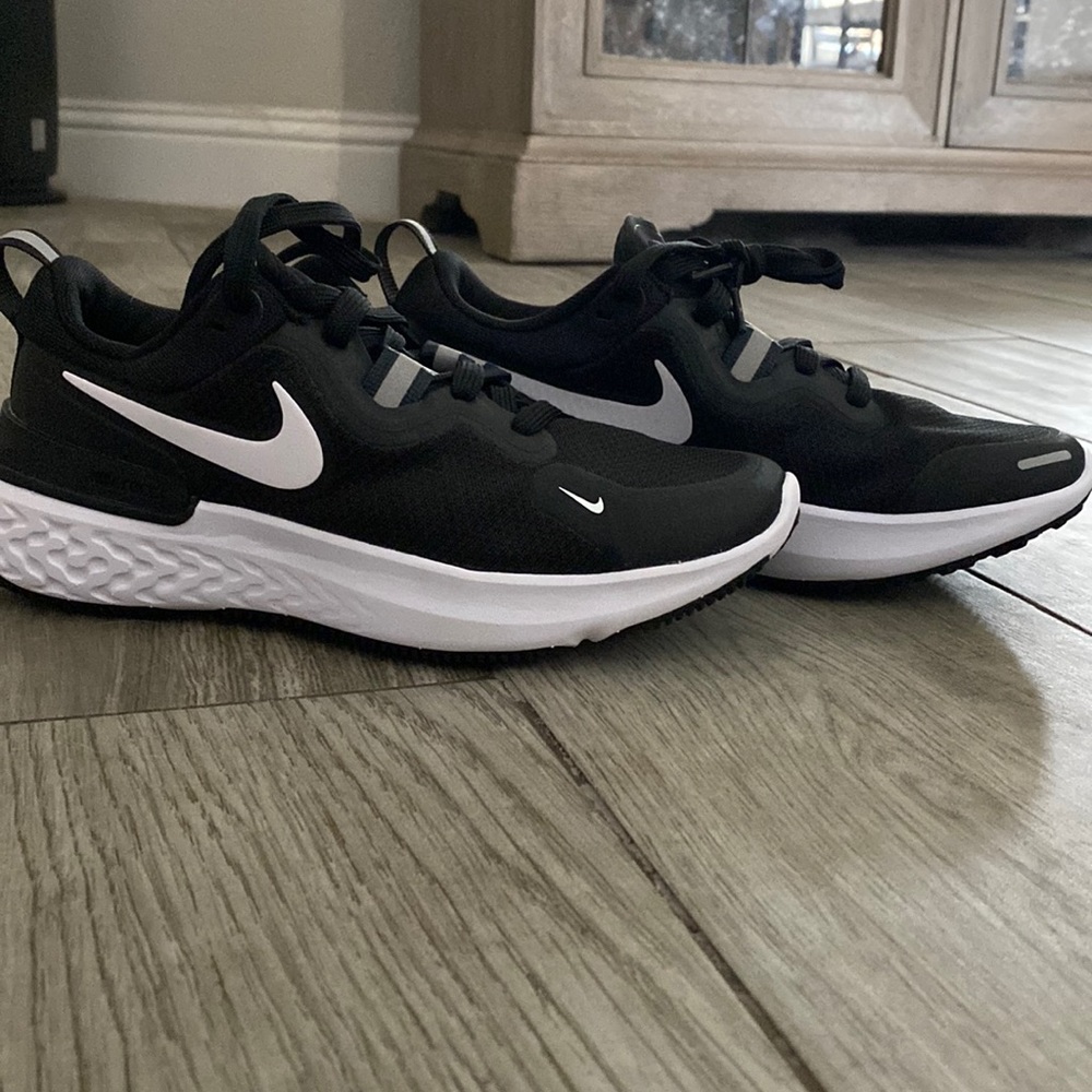 No longer sold on Nike website‼️Nike react miller 1!!!